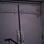 Blindage de porte ou porte blindée : lequel choisir ?